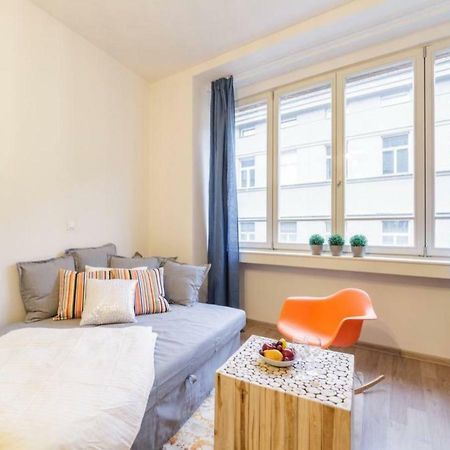 Central Prague Crown Apartments Экстерьер фото