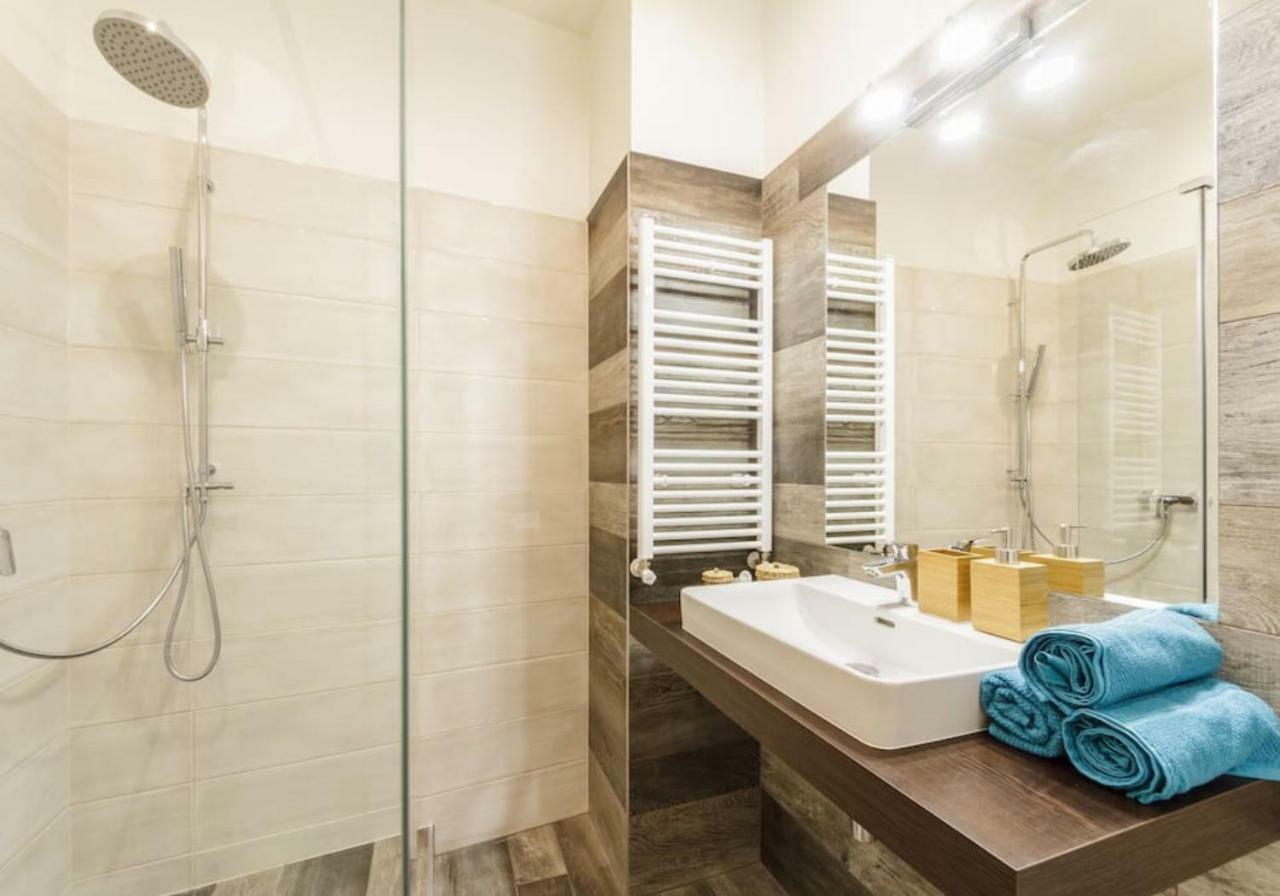 Central Prague Crown Apartments Экстерьер фото
