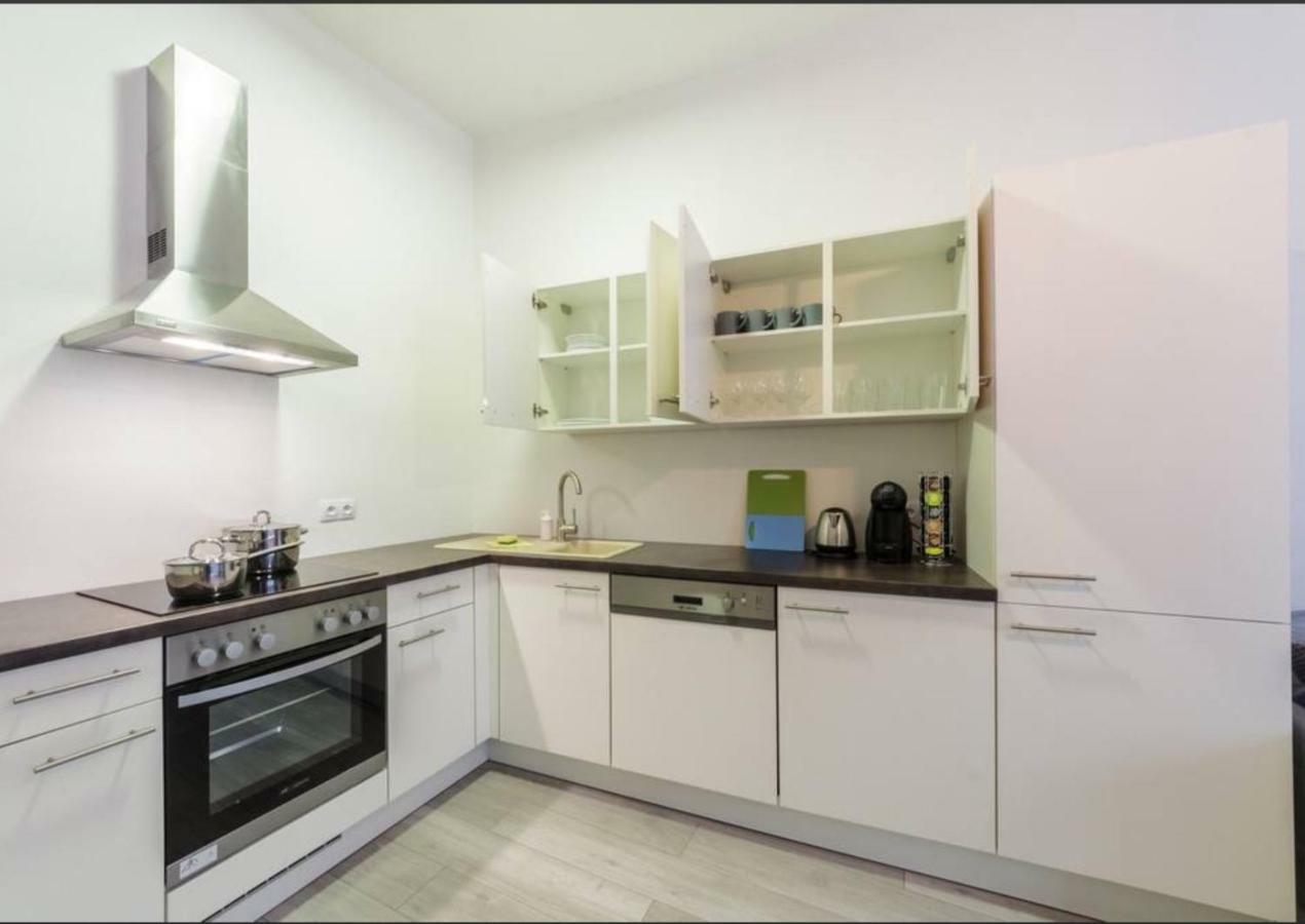 Central Prague Crown Apartments Экстерьер фото