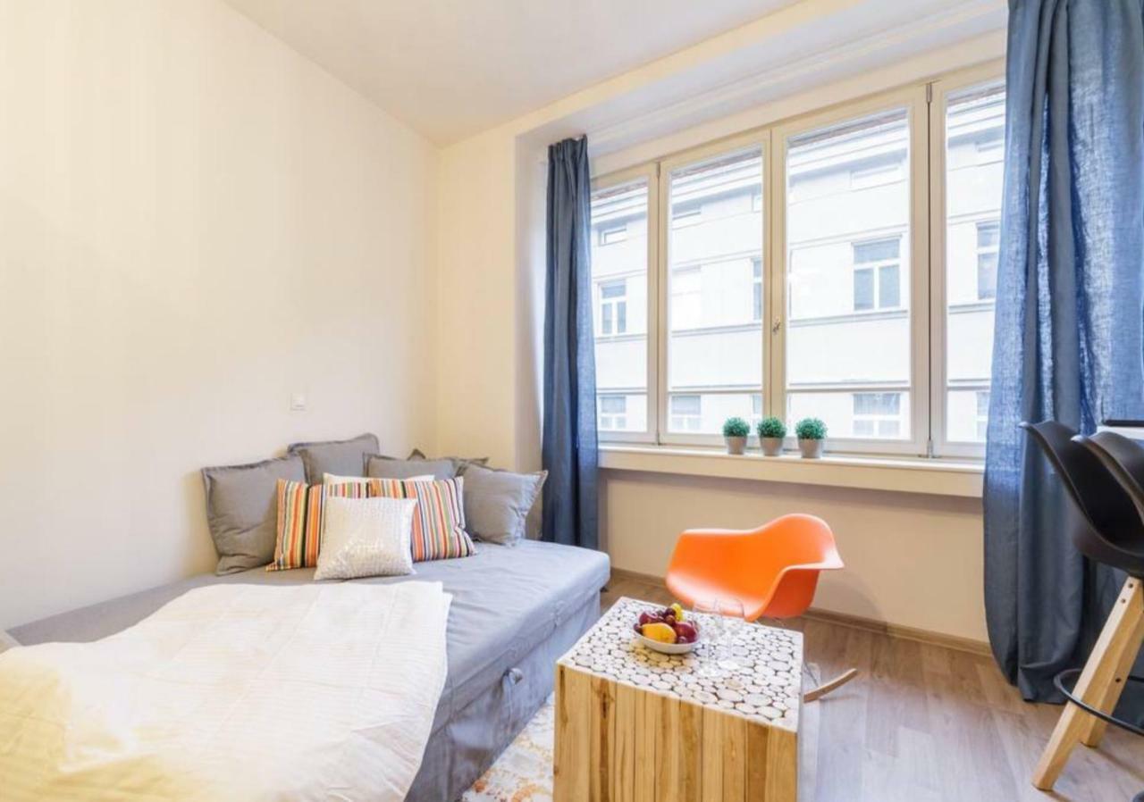 Central Prague Crown Apartments Экстерьер фото