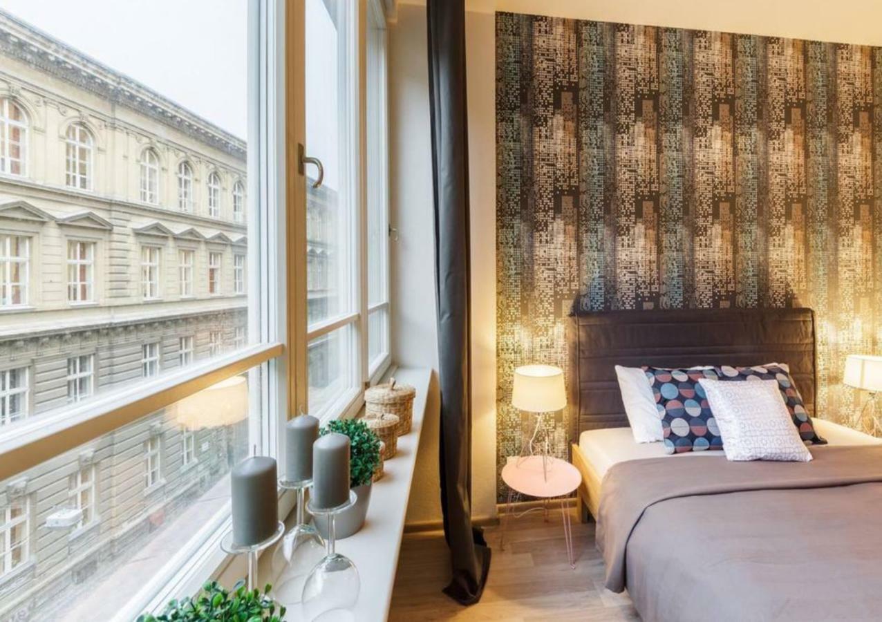 Central Prague Crown Apartments Экстерьер фото