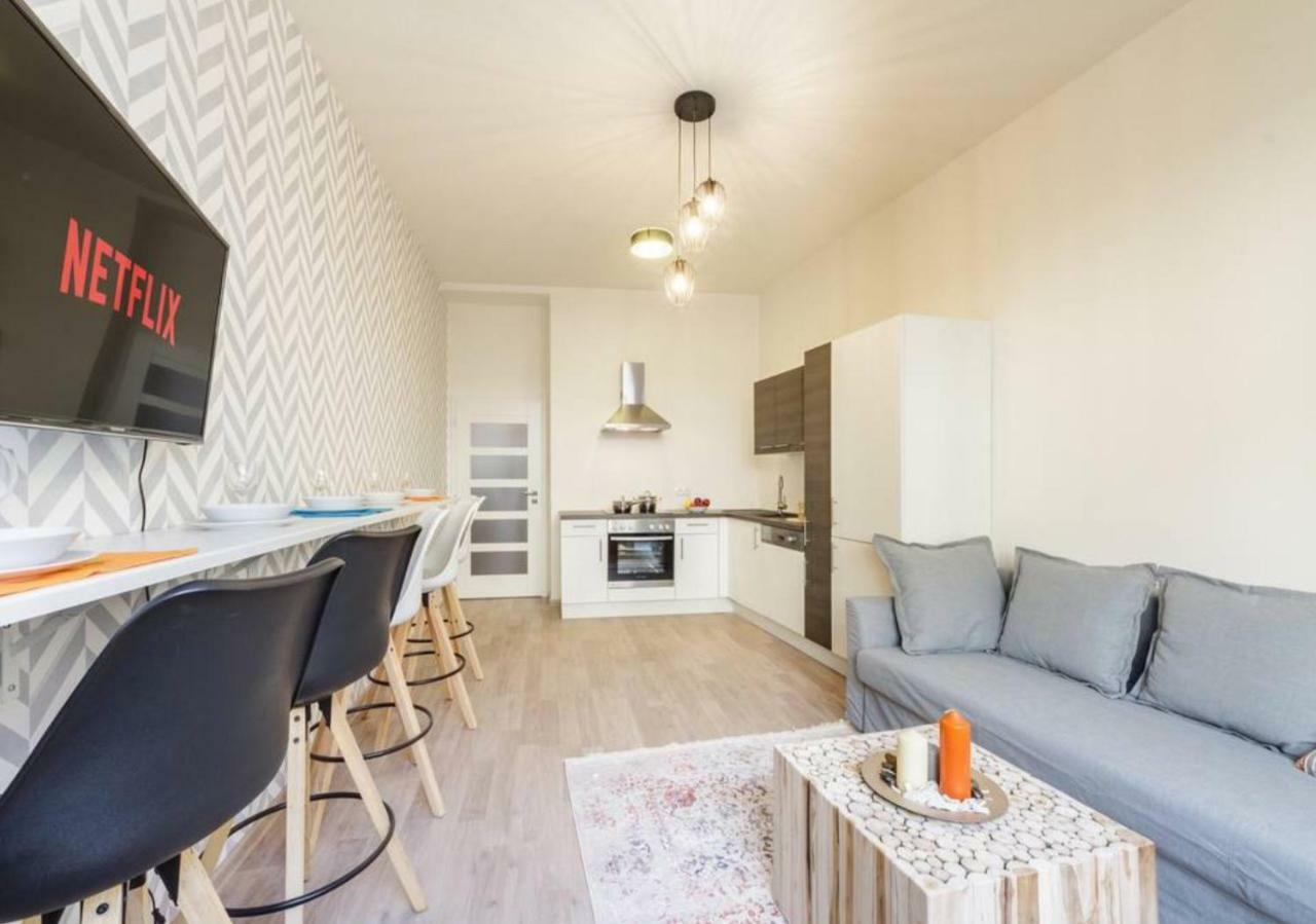 Central Prague Crown Apartments Экстерьер фото