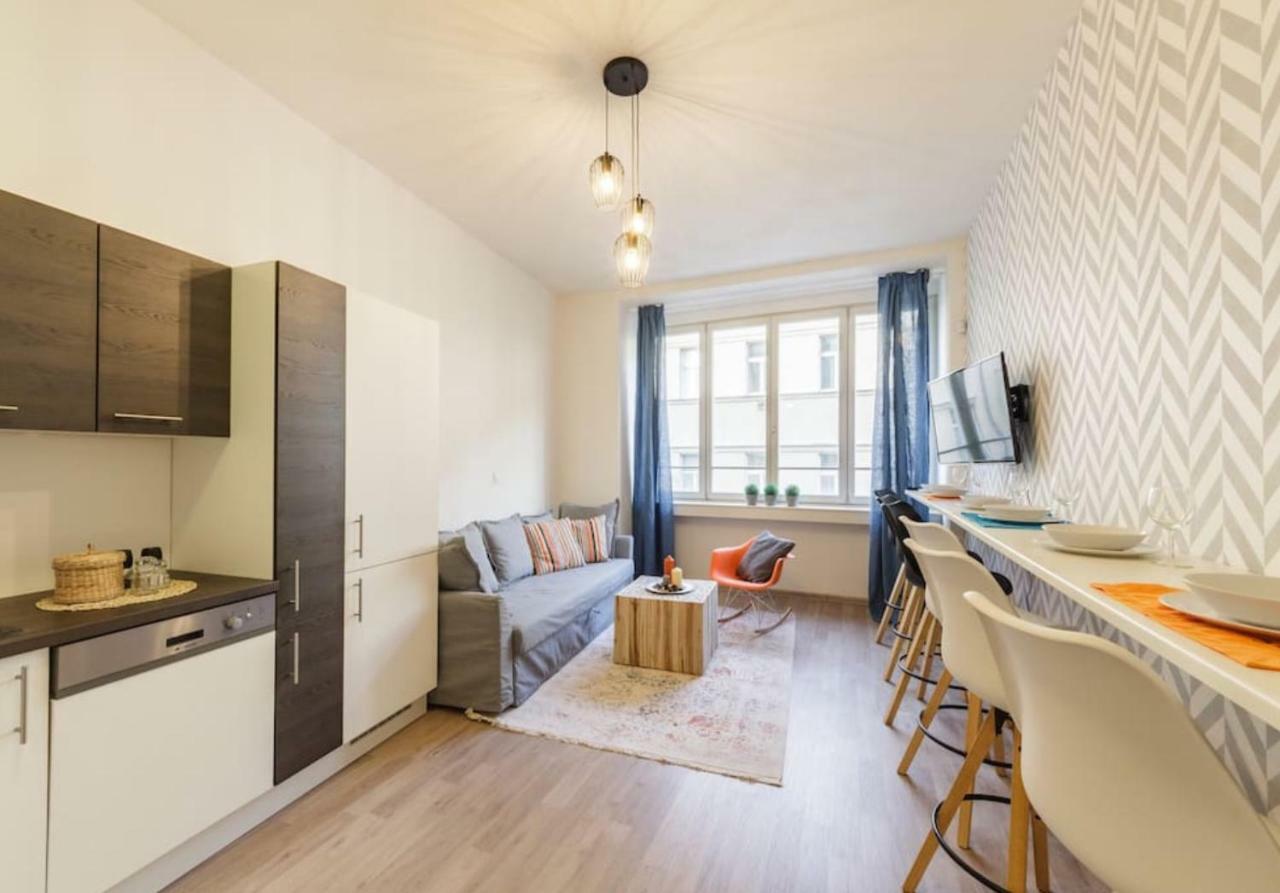 Central Prague Crown Apartments Экстерьер фото